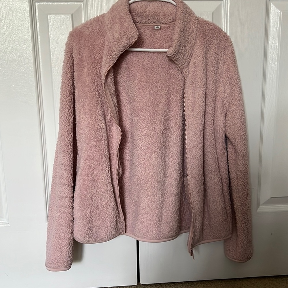 Uniqlo pink fur fleece size small